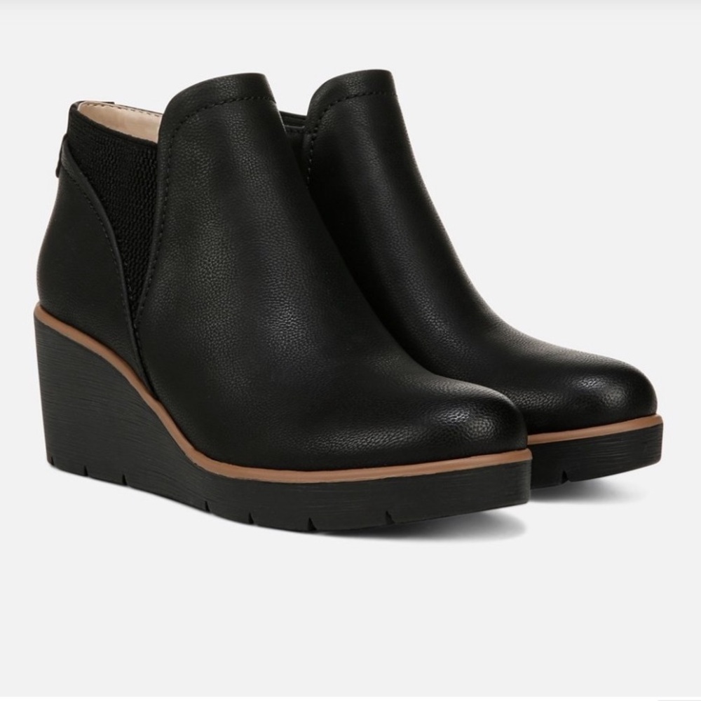 Naturalizer Soul Affirm Weather Resistant Ankle Bootie Black Boots Size 9